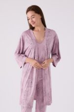 ⁦PC8875-S PIERRE CARDIN طقم بيجاما قطن ثلاث قطع بتصميم انيق ومميز⁩ - الصورة ⁦9⁩