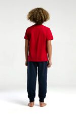 ⁦US2013 US POLO ASSN طقم بيجاما قطن قطعتين للاولاد بلوز لون احمر⁩ - الصورة ⁦4⁩