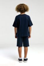 ⁦US2026 US POLO ASSN طقم شورت قطن لون كحلي للاولاد⁩ - الصورة ⁦3⁩