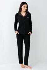 ⁦PC9116-S PIERRE CARDIN طقم بيجاما بأزرار  لون اسود قطن⁩ - الصورة ⁦4⁩