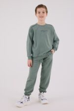 ⁦RP3656 تريننج للاولاد لون اخضر قطن ثلاث خيوط⁩ - الصورة ⁦3⁩