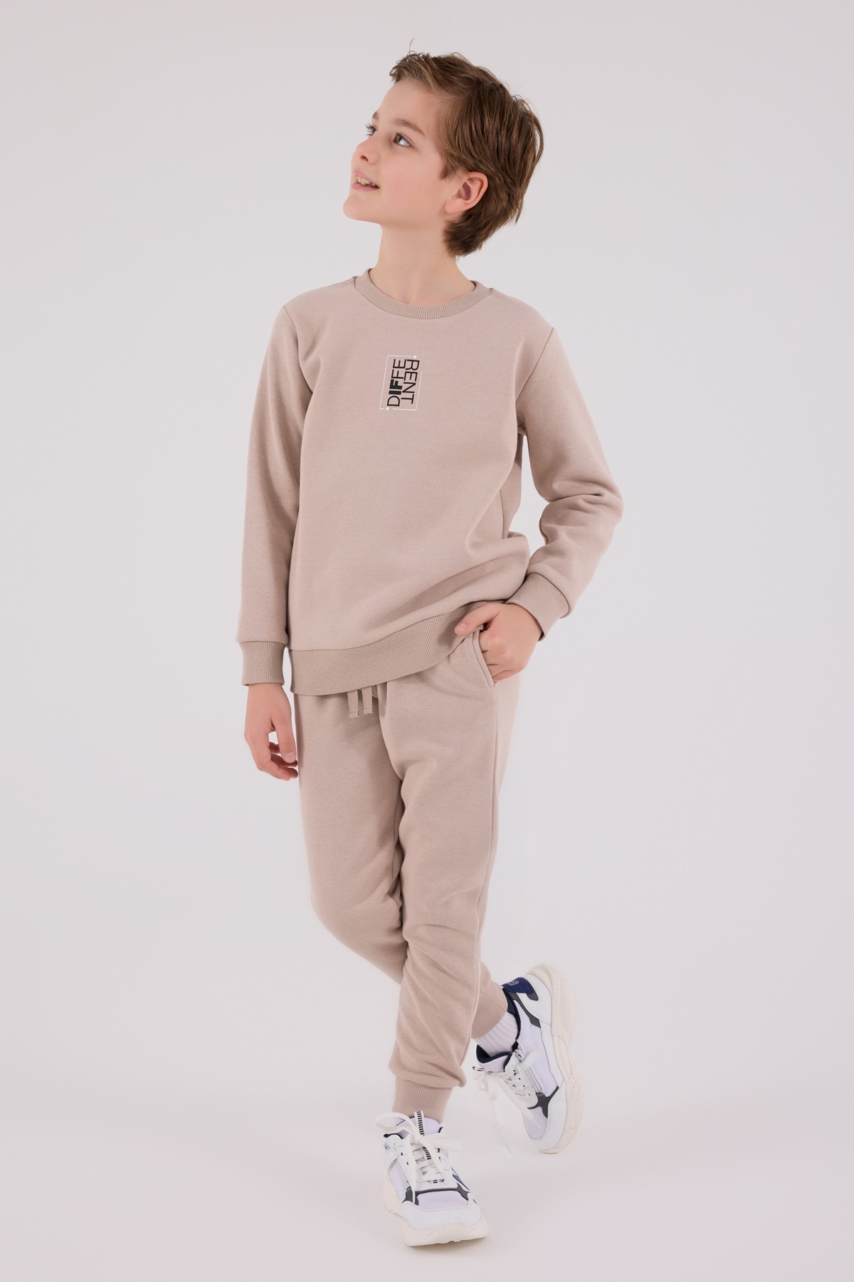 rp3652-2-v2-1 RP3652 طقم شتوي دافئ للاولاد مبطن لون بيج - الصورة 1