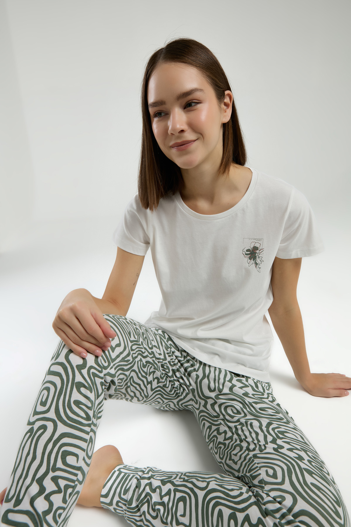 AR3303 طقم بيجاما من كولكشن العائلة الام وابنتها قطن قطعتين - الصورة 2