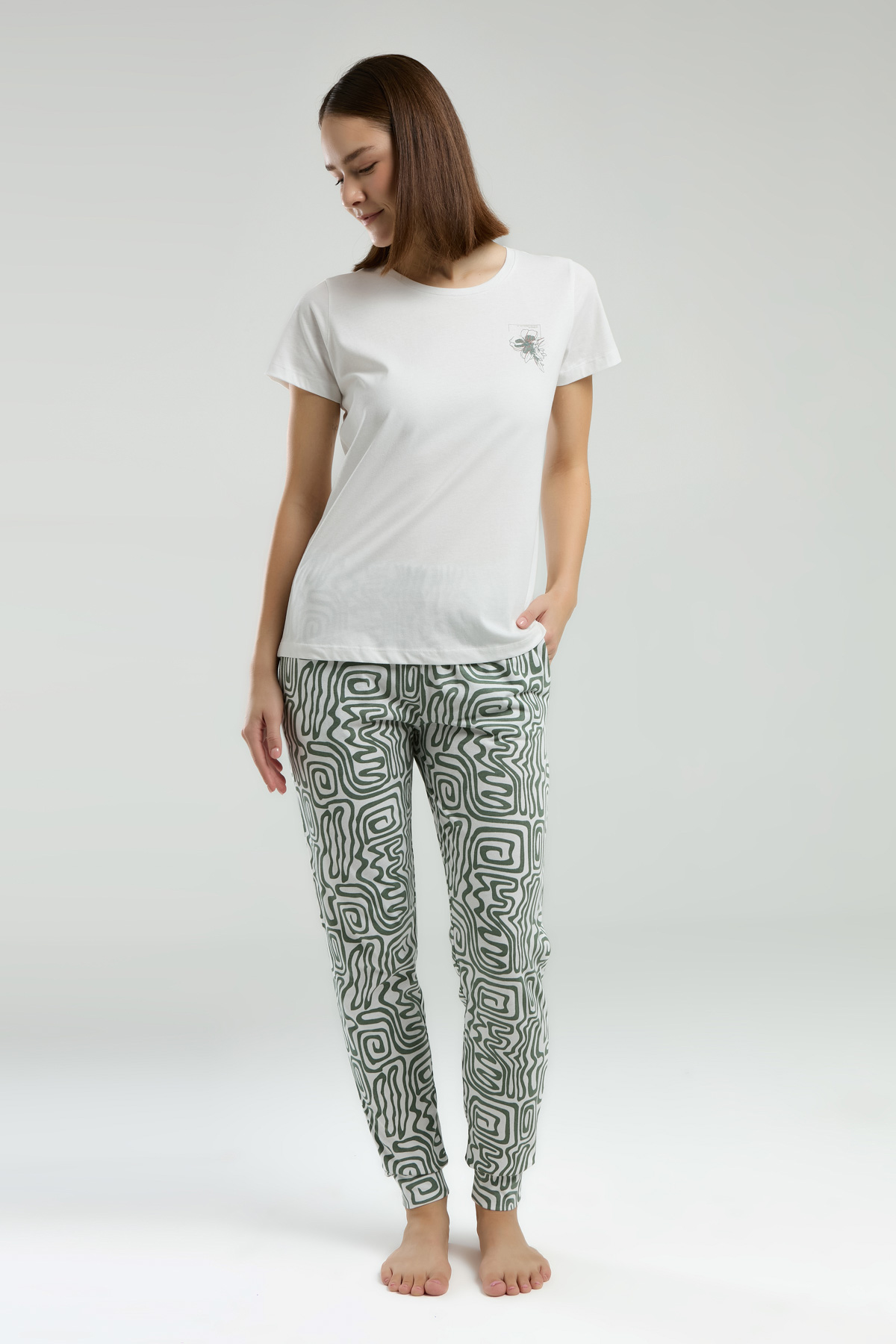 AR3303 طقم بيجاما من كولكشن العائلة الام وابنتها قطن قطعتين - الصورة 4