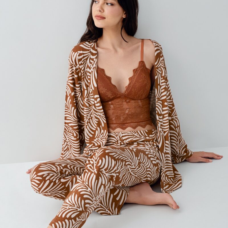 AR3608-S طقم بيجاما ثلاث قطع مع روب للنساء